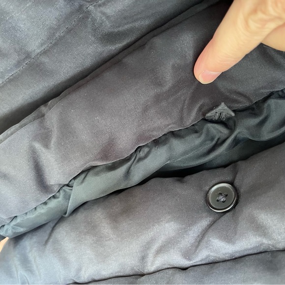 Vintage black puffer trenchcoat size: ladies small - Picture 9 of 10